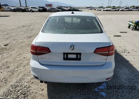 2018 Volkswagen Jetta Se z USA, uszkodzony, nr VIN 3VWDB7AJ4JM219230